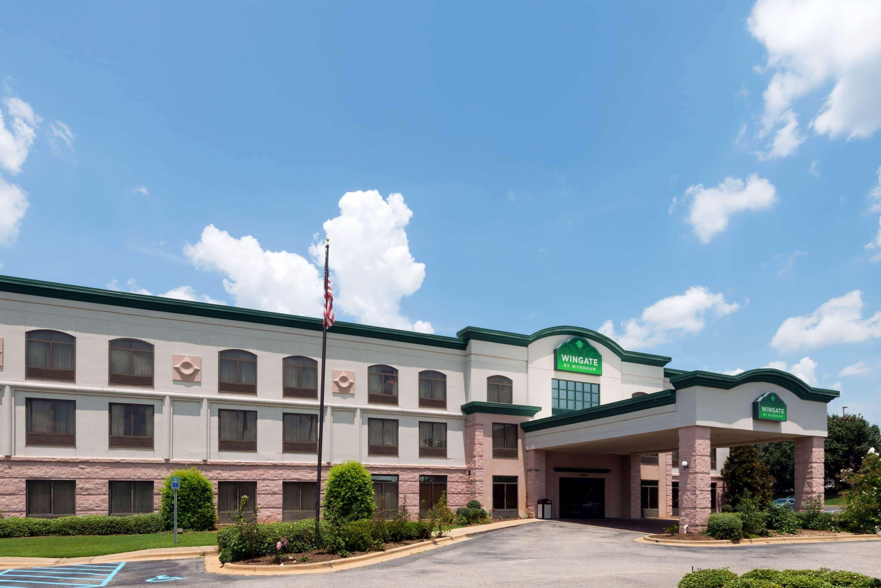 Wingate By Wyndham Montgomery Exterior photo