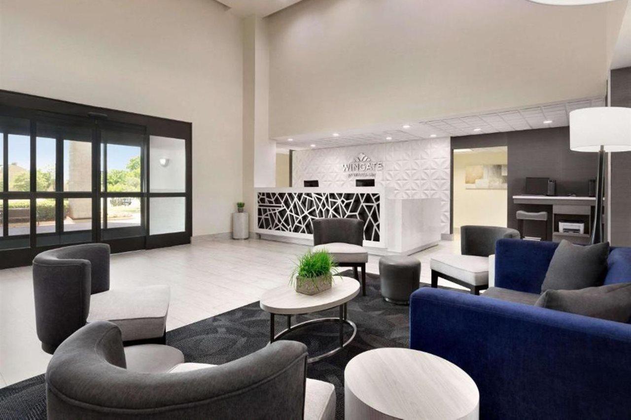 Wingate By Wyndham Montgomery Exterior photo